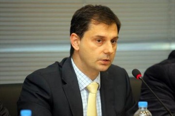 Το σύστημα ευνοεί όσους δεν πληρώνουν