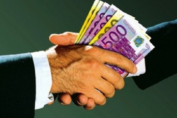Η διαφθορά στην Ελλάδα “κοστίζει” 20 δις
