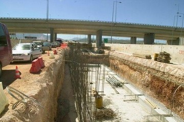 2,4 δισ. € για δημόσια έργα  