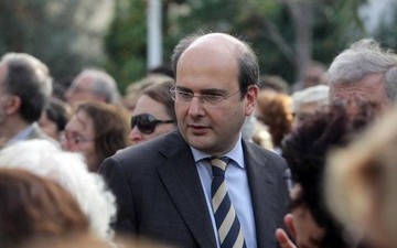 Φορολογία, επενδυτικός νόμος και γραφειοκρατία στη συνάντηση Χατζηδάκη-πολυεθνικών