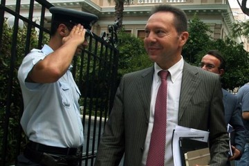 Ομιλία Στουρνάρα στο ΣΕΒ για τις εξελίξεις στην οικονομία