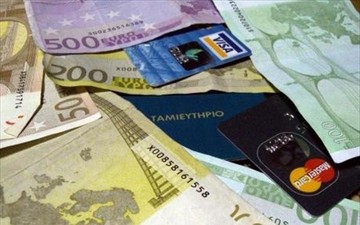Με πιστωτικές κάρτες οι αγορές πάνω από 1.500 ευρώ