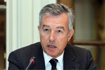 Ζητούν την επαναφορά του ΦΠΑ στο 13%