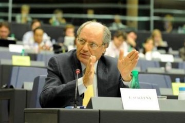 Προσβλητικές εκφράσεις από τον Μαλτέζο υπουργό Οικονομικών