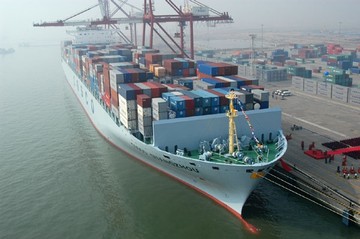 Ο Πειραιάς απογείωσε τα κέρδη της Cosco