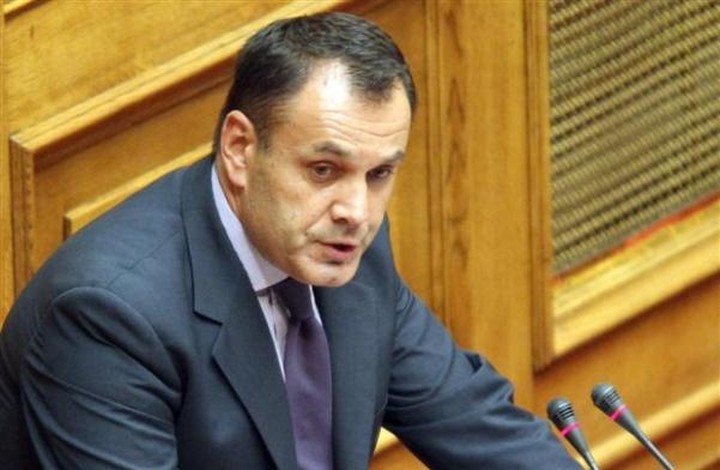 Δεν υπάρχει ζήτημα μείωσης του κατώτατου μισθού