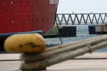 Η τρόικα περιορίζει κατά 40 εκατ. ευρώ τα κονδύλια για τις άγονες γραμμές