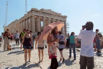 Wall Street Journal:"Ασφαλής προορισμός η Ελλάδα"