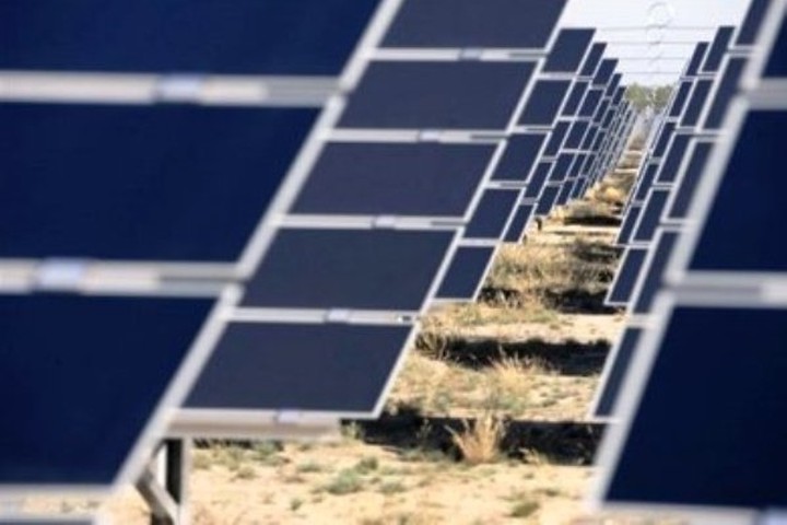 Εξαιρούνται τα οικιακά φωτοβολταϊκά από την έκτατη εισφορά