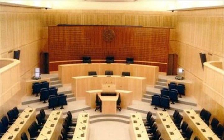Θρίλερ για γερά νεύρα η ψήφιση του κυπριακού μνημονίου