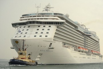 Αύριο στον Πειραιά το "τέρας" της χλιδής “Royal Princess”. (Video)