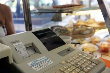 Κληρώσεις με δώρα μεταξύ των κινήτρων για τη συλλογή αποδείξεων