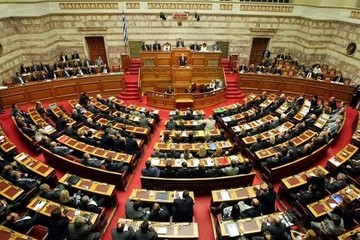 Οι πλειστηριασμοί δοκιμάζουν την κυβερνητική συνοχή