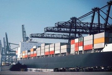 Αρνητικά πρόσημα στις εξαγωγές στο εξάμηνο