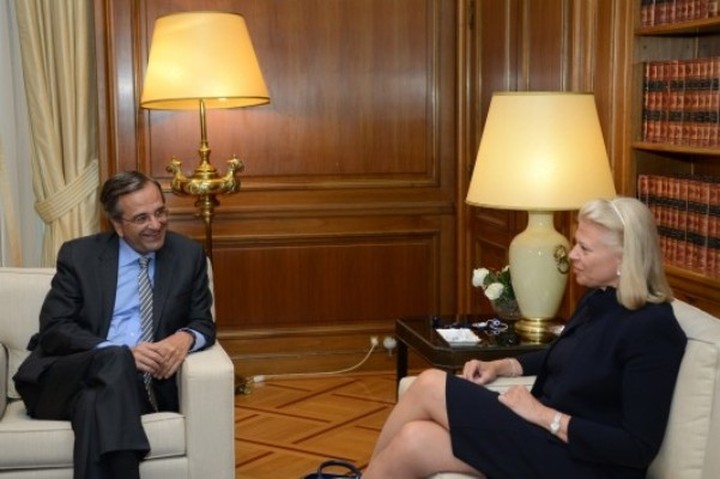 Με διευθυντικά στελέχη της IBM και της Nestle