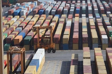 Μειώθηκε κατά 10,2% το εμπορικό έλλειμμα στο επτάμηνο