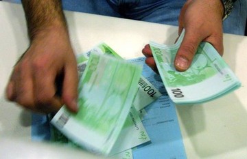 Ένας στους πέντε επαγγελματίες δε πληρώνει ΦΠΑ