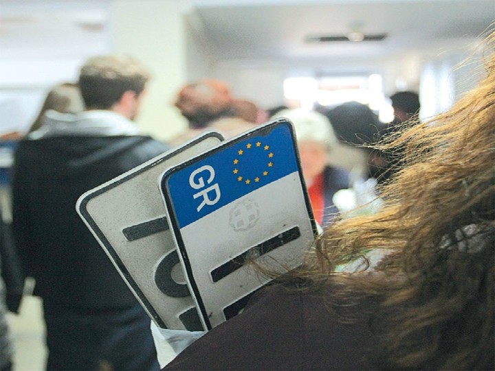 «Ψήνουν» αλλαγές στον υπολογισμό των τελών κυκλοφορίας – Τα σενάρια και τα ευρωπαϊκά μοντέλα