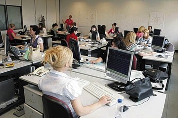 Ποιοί δημόσιοι βλέπουν έξοδο
