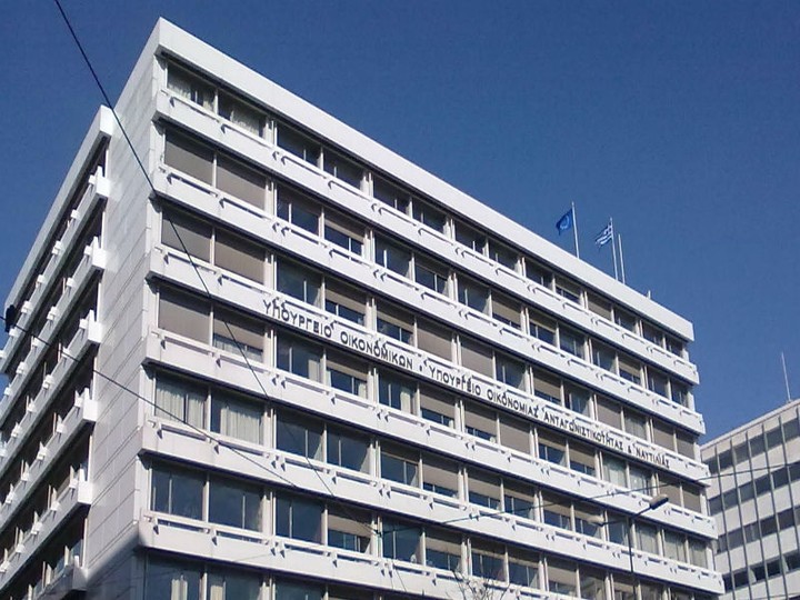 Επιχορηγήσεις 12 δισ. ευρώ στα ασφαλιστικά ταμεία - ποιο θα πάρει τι