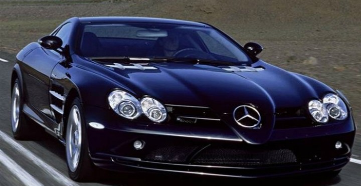 Mercedes και BMW made in Albania