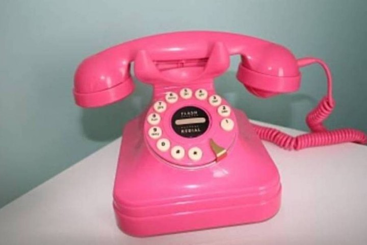 INKA: Εξώδικη επιστολή στις εταιρείες κινητής τηλεφωνίας για τα "ροζ" τηλέφωνα