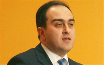  Aθ. Σκορδάς: Κανείς οικονομικά αδύναμος να μην φοβάται για το σπίτι του