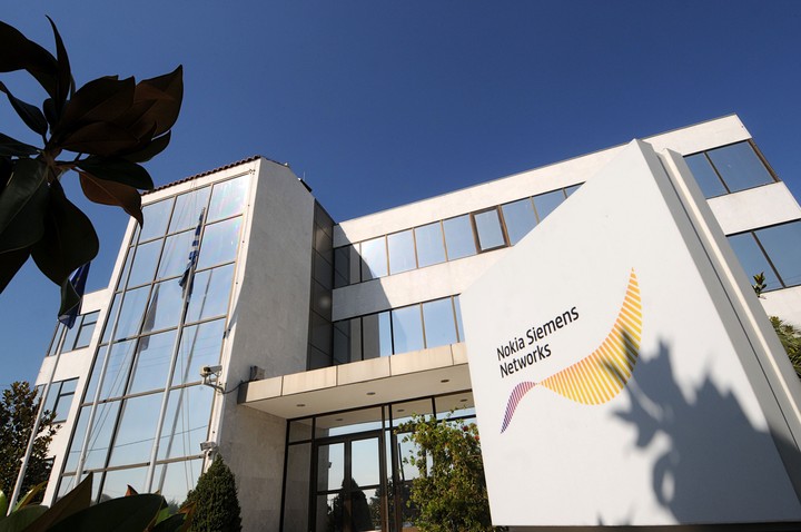 Η Νokia "απέλυε για να προσλάβει με επιδότηση από τον ΟΑΕΔ"