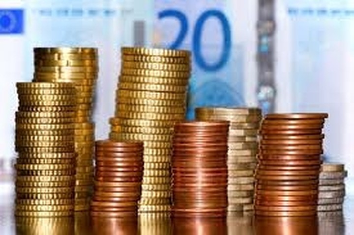 Mειώθηκαν τα φέσια στην αγορά