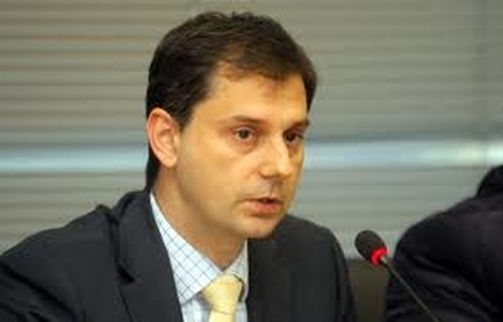 X. Θεοχάρης:Το 2014 θα ελεγχθούν οι φορολογούμενοι μεγάλου πλούτου