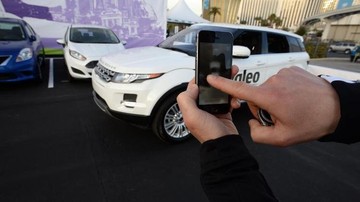 Έτοιμο το αυτοκίνητο που παρκάρει μόνο του (video)