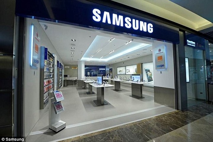 Έρχονται τα Samsung Stores