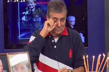 Έξαλλος με τα ... σουτιέν ο Τράγκας-Δεν έκανε χθες εκπομπή στο Έψιλον