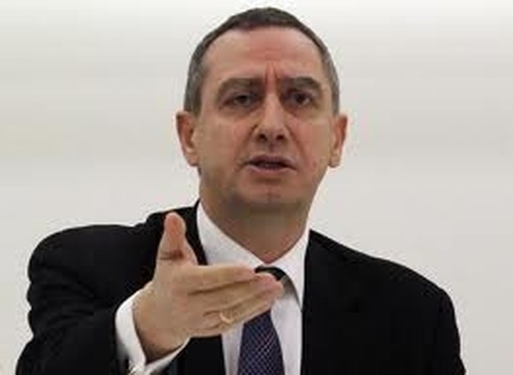 Μιχελάκης: Αρση απαγόρευσης δημοσκοπήσεων πριν από τις εκλογές