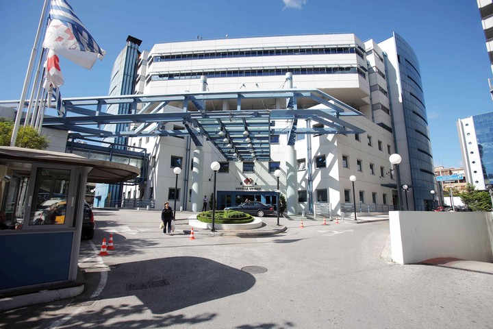 Διασώζεται το Ερρίκος Ντυνάν - Θα πληρωθούν οι εργαζόμενοι