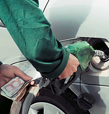 Απάτη με συσκευές που υπόσχονται εξοικονόμηση ρεύματος και βενζίνης 