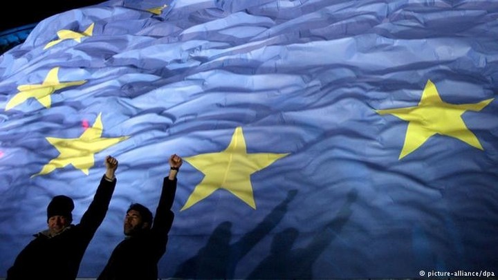 Πληθώρα Ελλήνων υποψηφίων στις Ευρωεκλογές
