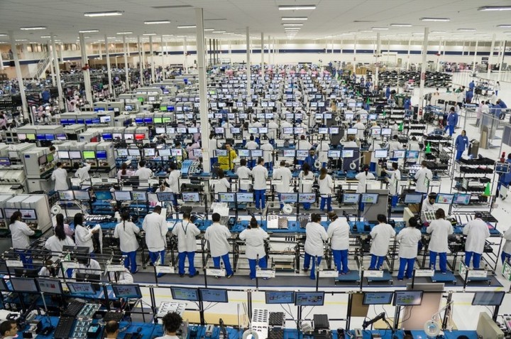 Το μοναδικό εργοστάσιο smartphones στις ΗΠΑ βάζει λουκέτο