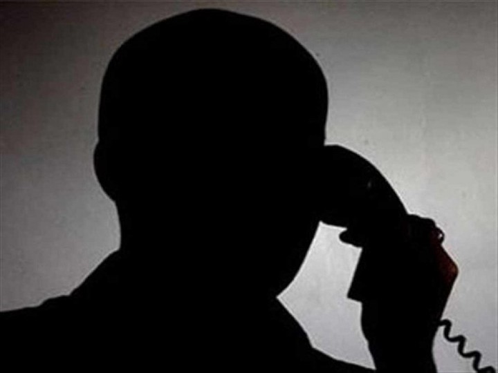 Η Vodafone παραδέχεται ότι οι συνδρομητές της... παρακολουθούνται