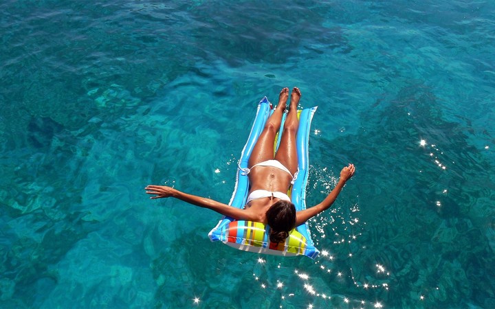 Το αντηλιακό και φύγαμε...