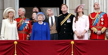 Οι Βρετανοί πληρώνουν ακριβά τη βασιλική οικογένεια