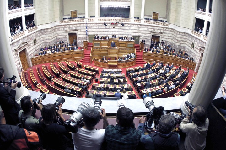 Στη Βουλή 6 δικογραφίες... περί ευθύνης υπουργών