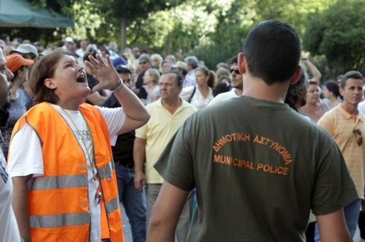 Παρέμβαση της ΚΕΔΕ για τους σχολικούς φύλακες