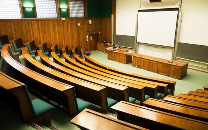 Mε μοναδικό κριτήριο την εισοδηματική κατάσταση οι μετεγγραφές σε Πανεπιστήμια- ΤΕΙ