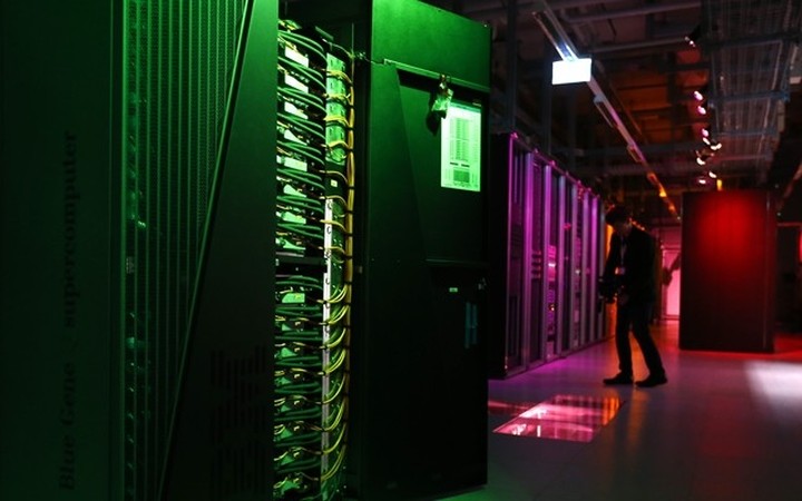 Η Ελλάδα αποκτά τον πρώτο της υπερυπολογιστή