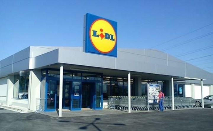 Αντιδράσεις σε Σύρο και Νάξο για το άνοιγμα καταστημάτων Lidl