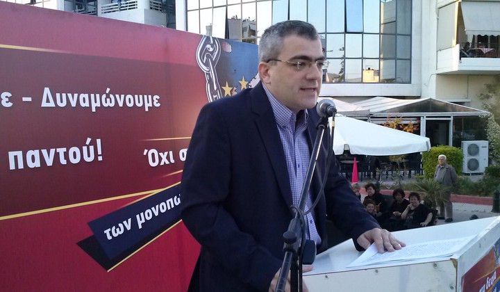 Ο Σουλτς απέβαλε τον Παπαδάκη του ΚΚΕ από το Ευρωκοινοβούλιο