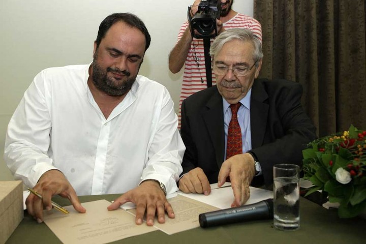 Μαρινάκης: "Μέσα από τα μάτια του Καζαντζάκη ταξίδεψα στα πέρατα της γης"