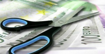 Κάνουν ουρά για το νόμο Κατσέλη λόγω "κουρέματος" δανείων. Παραδείγματα και αριθμοί