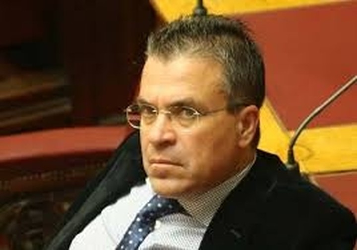 Ντινόπουλος (υπ. Εσωτερικών): Η δέσμευση για τις απολύσεις στο Δημόσιο πρέπει να τηρηθεί